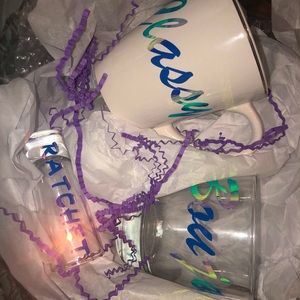 Wine glass gift baskets